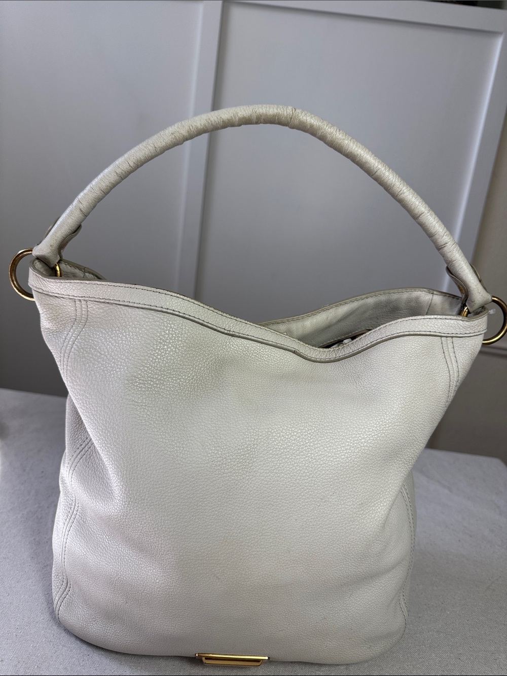 Marc By Marc Jacobs Vintage Light Beige Leather Shoulder Bag with Gold Plaque